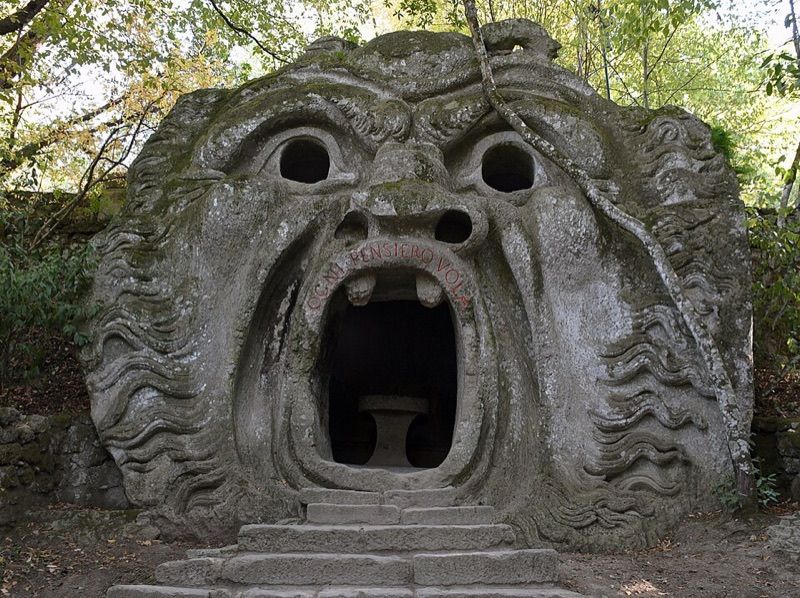 ボマルツォの怪物公園